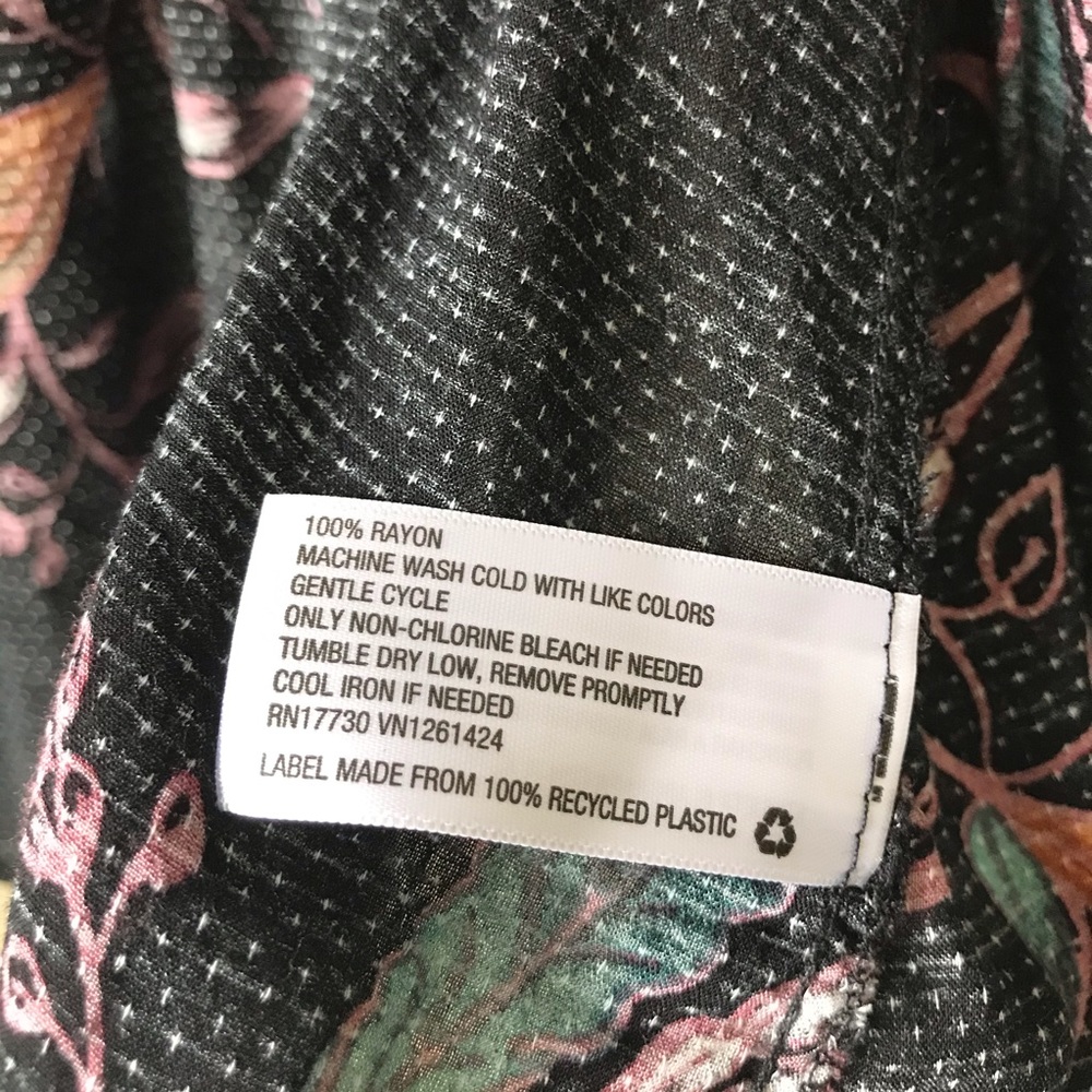 Xhilaration Black Short Sleeve Floral Wrap Top - Picture 6 of 12